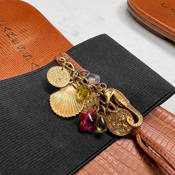 EUC Caressa Elastic Strap Thong Sandals - Picture 5 of 9